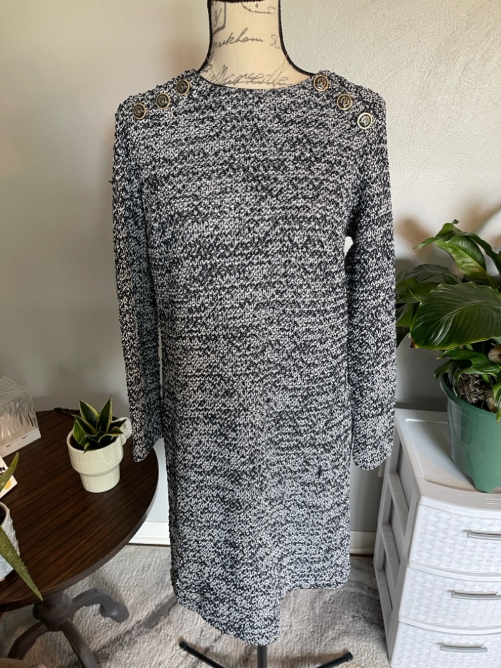 Ann Taylor Black White Bouclé Sweater Dress Gold Button Medium